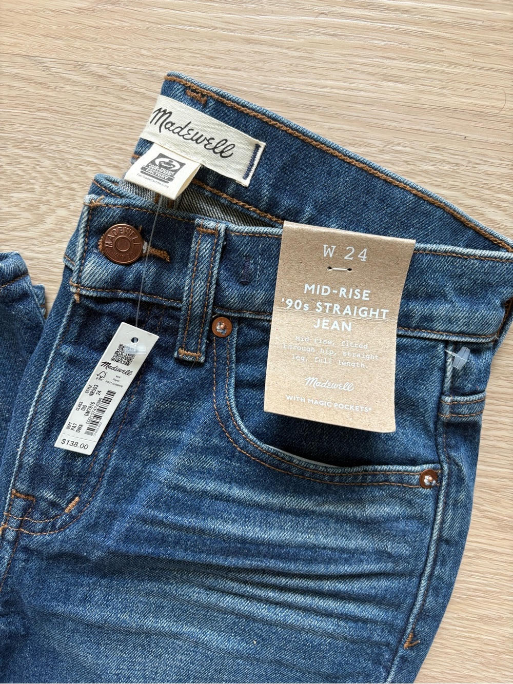 Madewell Women's Mid-Rise '90s Straight Jeans in Dark Blue Denim